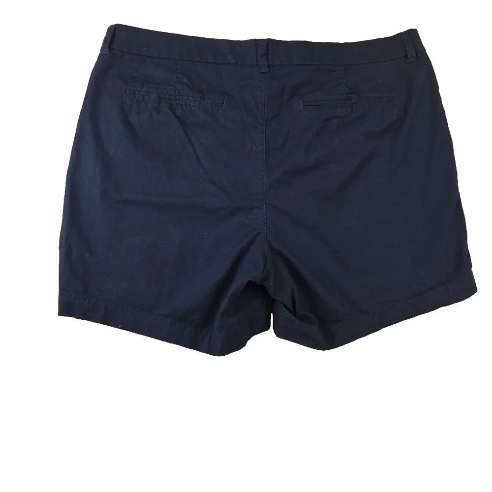 Old Navy Everyday Short Chino Shorts Women's size 18 5.5” Inseam Minimalist Core - Picture 3 of 8